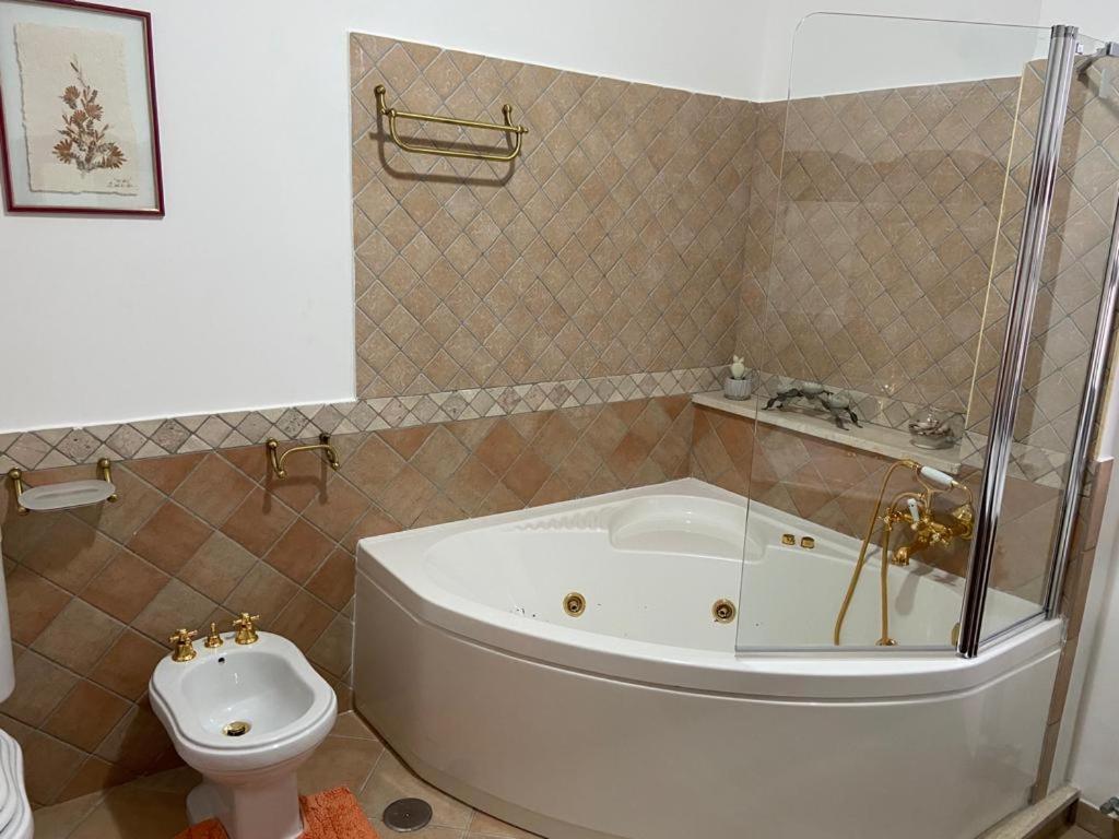 Villa Rosella Appartamento 2 - Con Piscina - 150 M Dal Mare Casa Margherita Zewnętrze zdjęcie